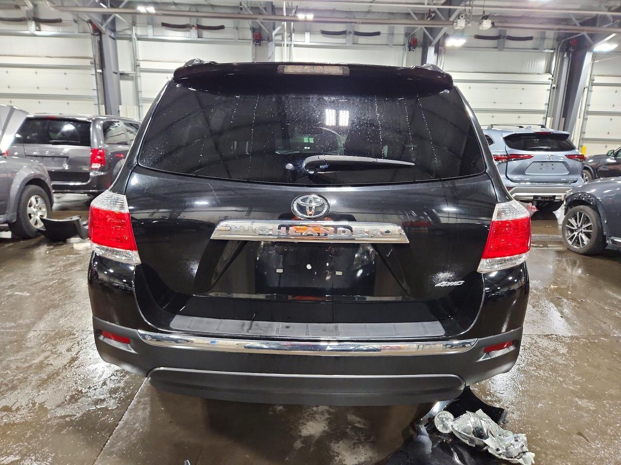 2013 Toyota Highlander Limited - Image 6
