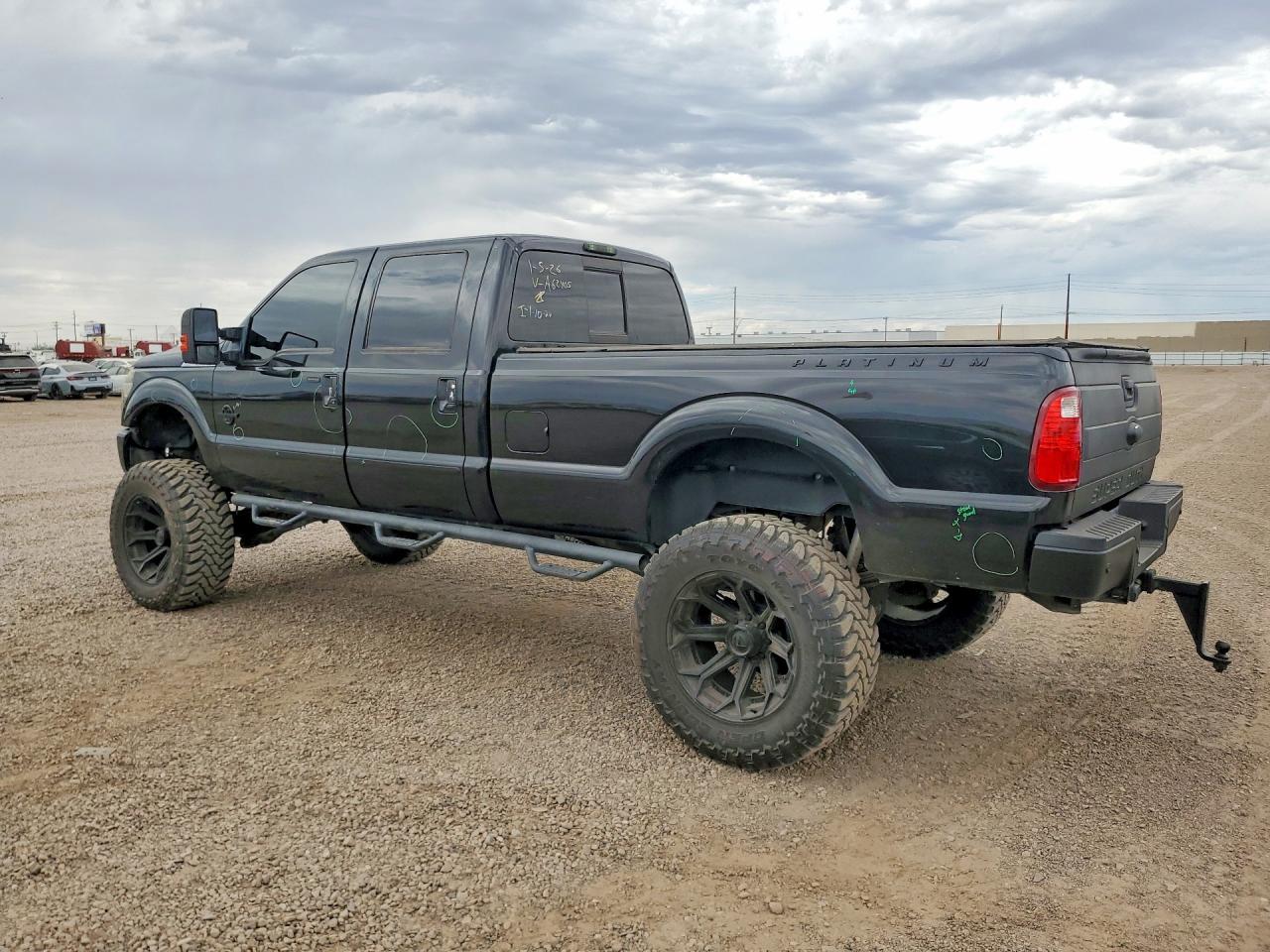2015 Ford F350 Super Duty - Фото 2