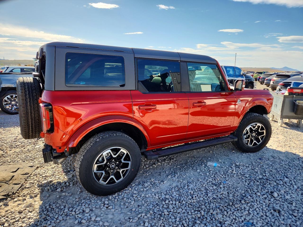 2024 Ford Bronco Outer Banks - Фото 3