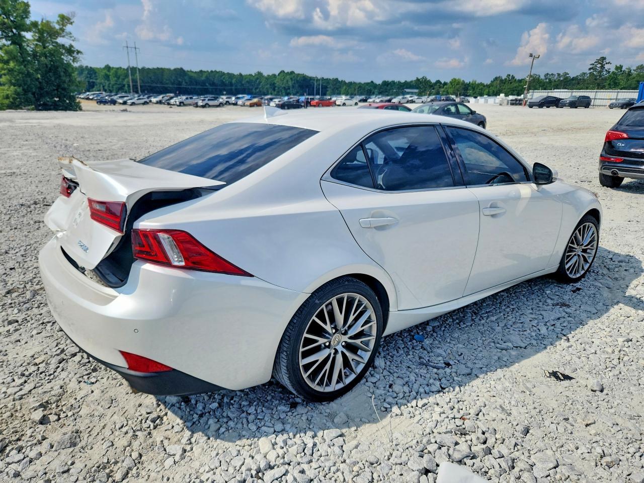 2016 Lexus Is 200T - Фото 3