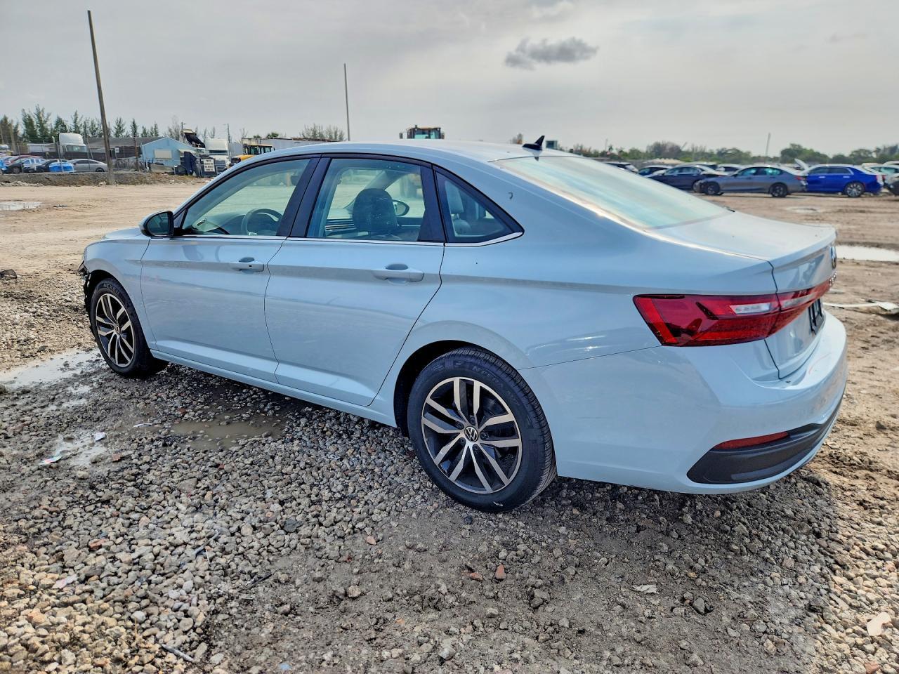 2025 Volkswagen Jetta Se - Фото 2