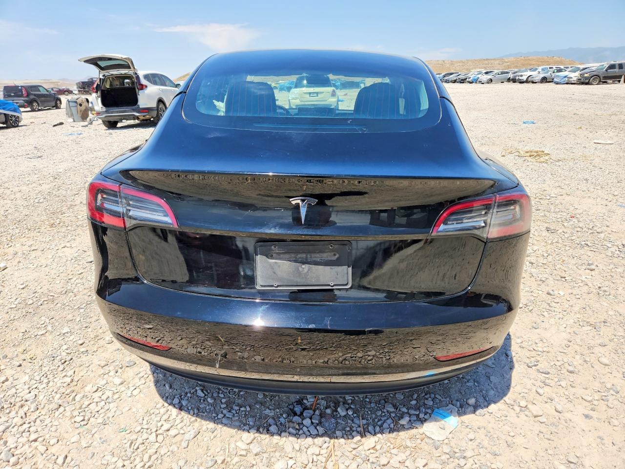 2022 Tesla Model 3 - Фото 6