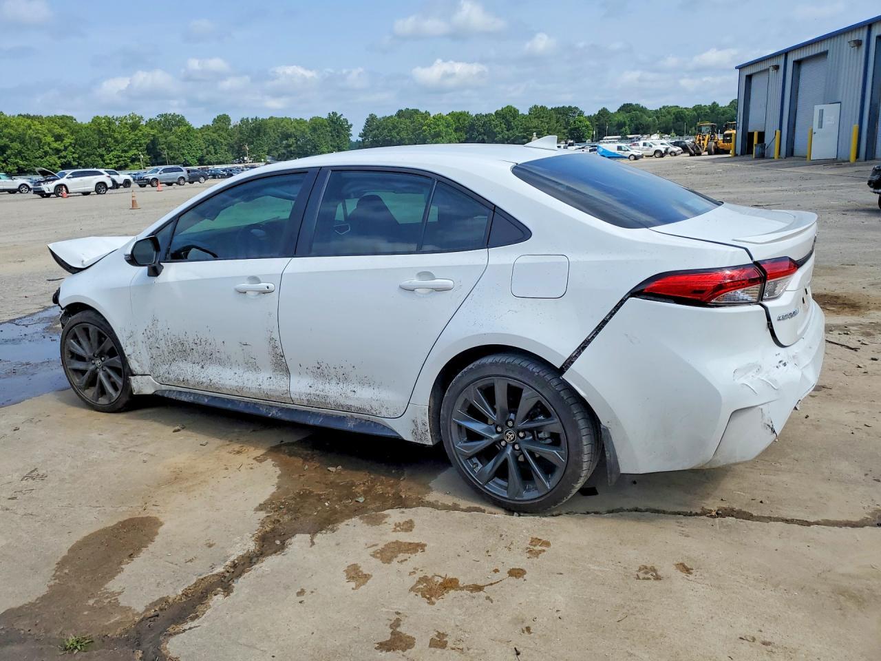 2025 Toyota Corolla Se - Фото 2
