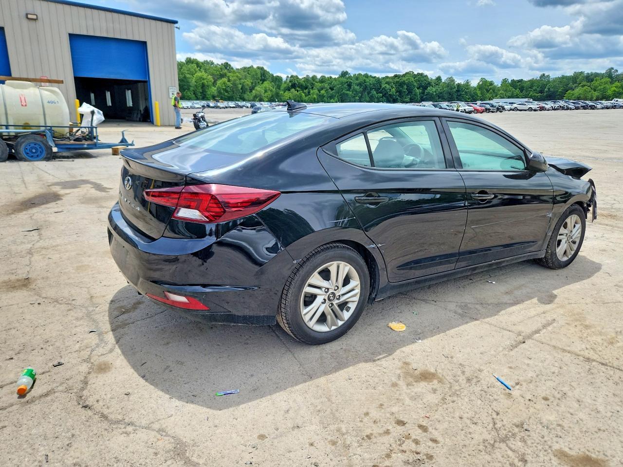 2020 Hyundai Elantra Sel - Фото 3