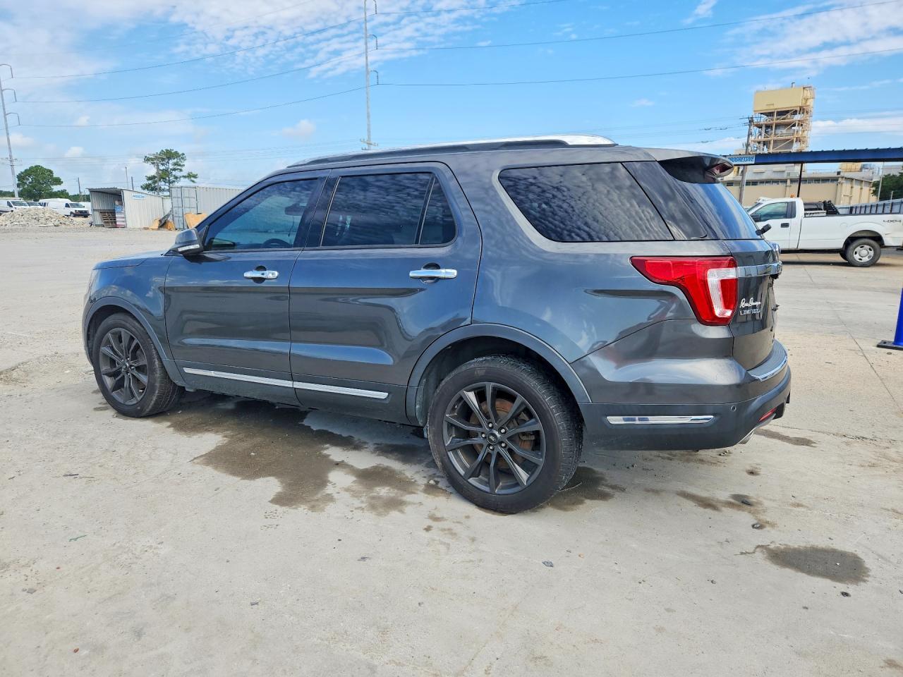 2019 Ford Explorer Limited - Image 2