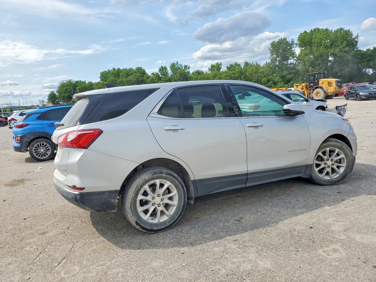 2018 Chevrolet Equinox Lt - Image 3