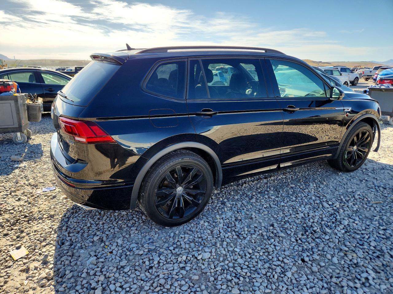 2020 Volkswagen Tiguan - Фото 3
