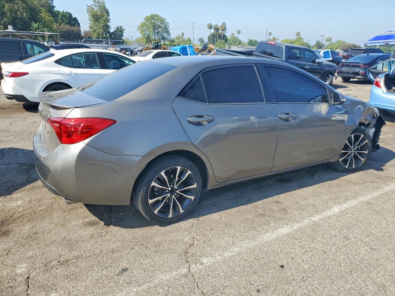2019 Toyota Corolla Se - Image 3