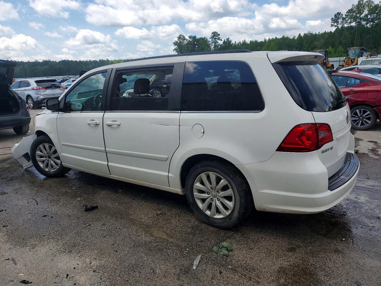 2012 Volkswagen Routan Se - Фото 2