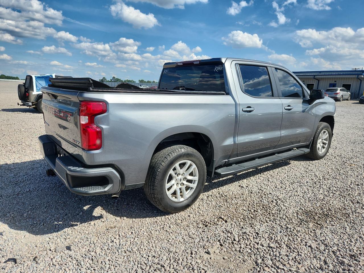 2021 Chevrolet Silverado C1500 Rst - Image 3