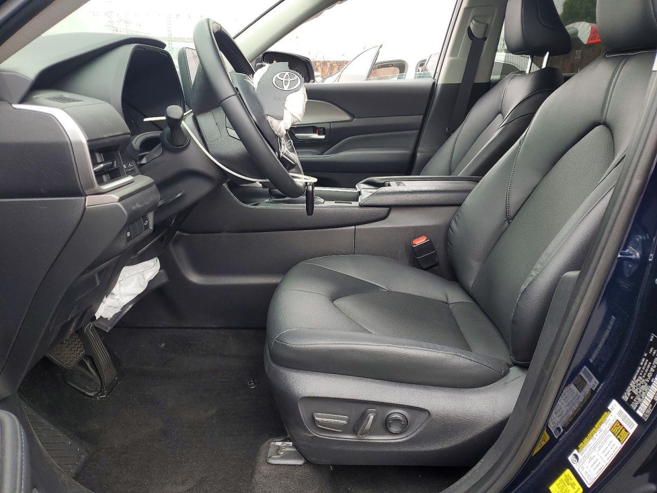 2026 Toyota Grand Highlander Hybrid Xle - Image 7