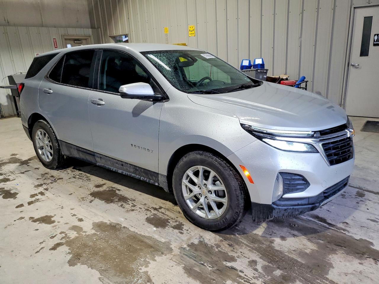 2022 Chevrolet Equinox Lt - Image 4