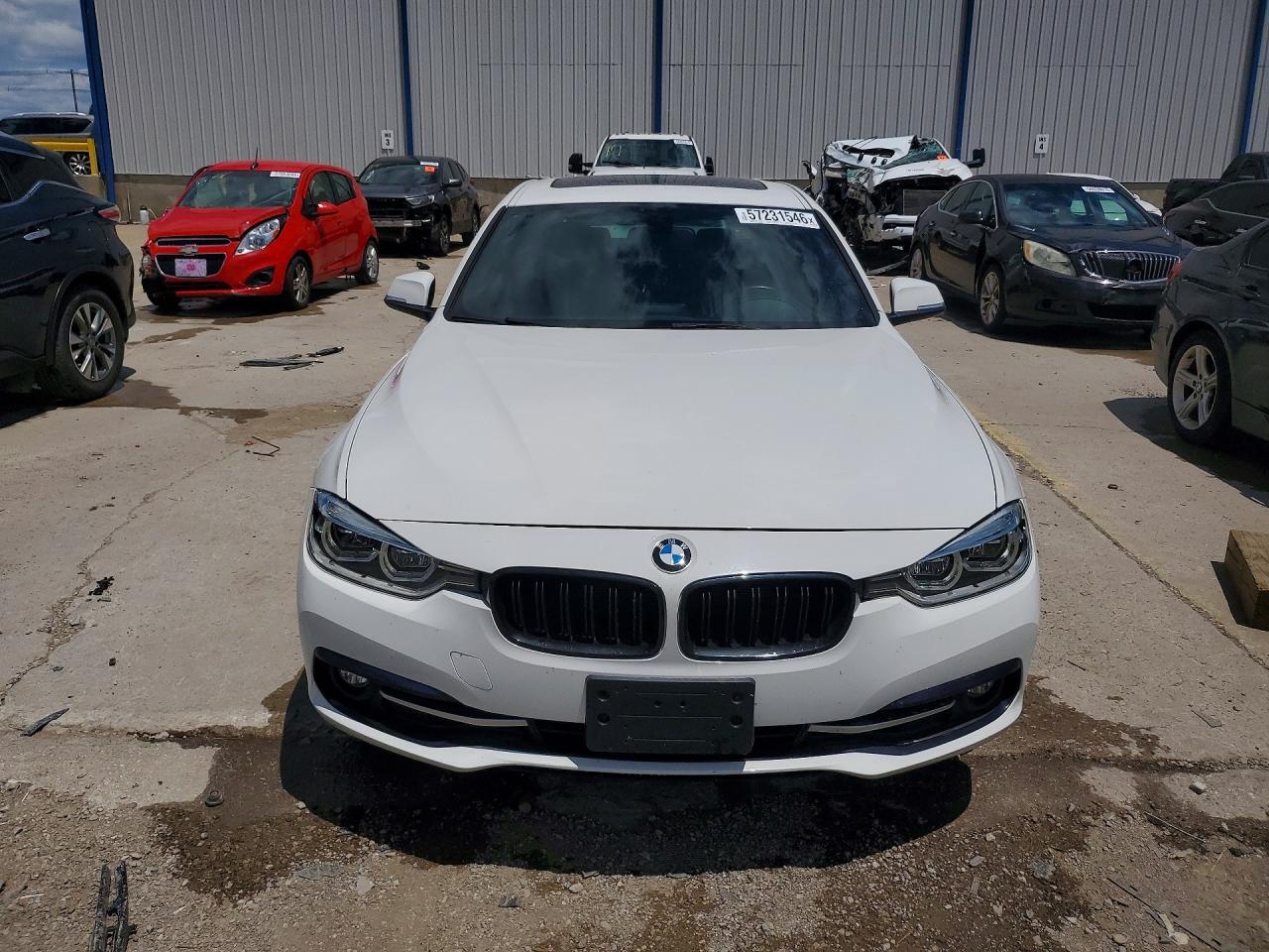 2018 BMW 330 Xi - Фото 5