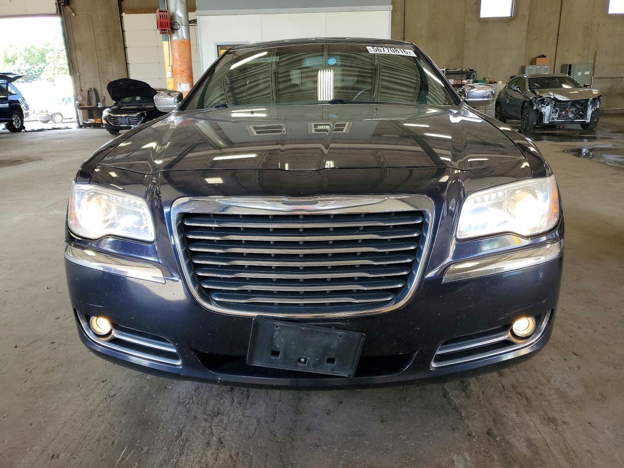 2012 Chrysler 300 Limited - Фото 5