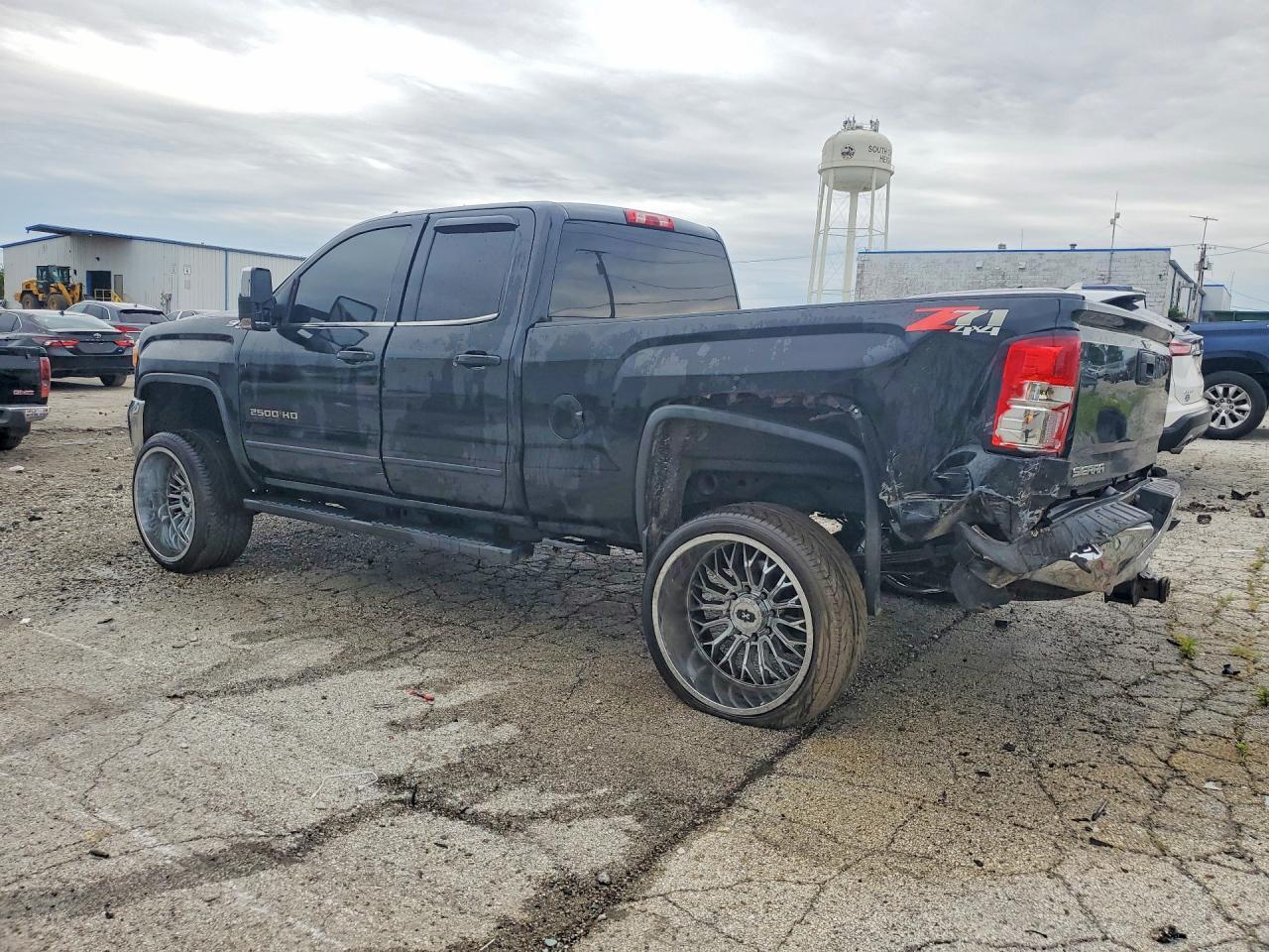 2015 GMC Sierra K2500 Sle - Image 2