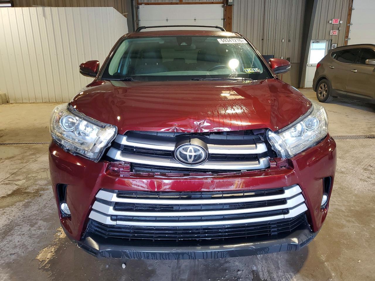 2019 Toyota Highlander Le Plus - Image 5