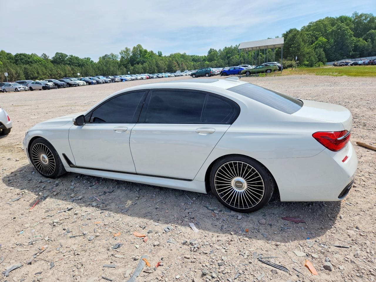 2016 BMW 740 I - Image 2