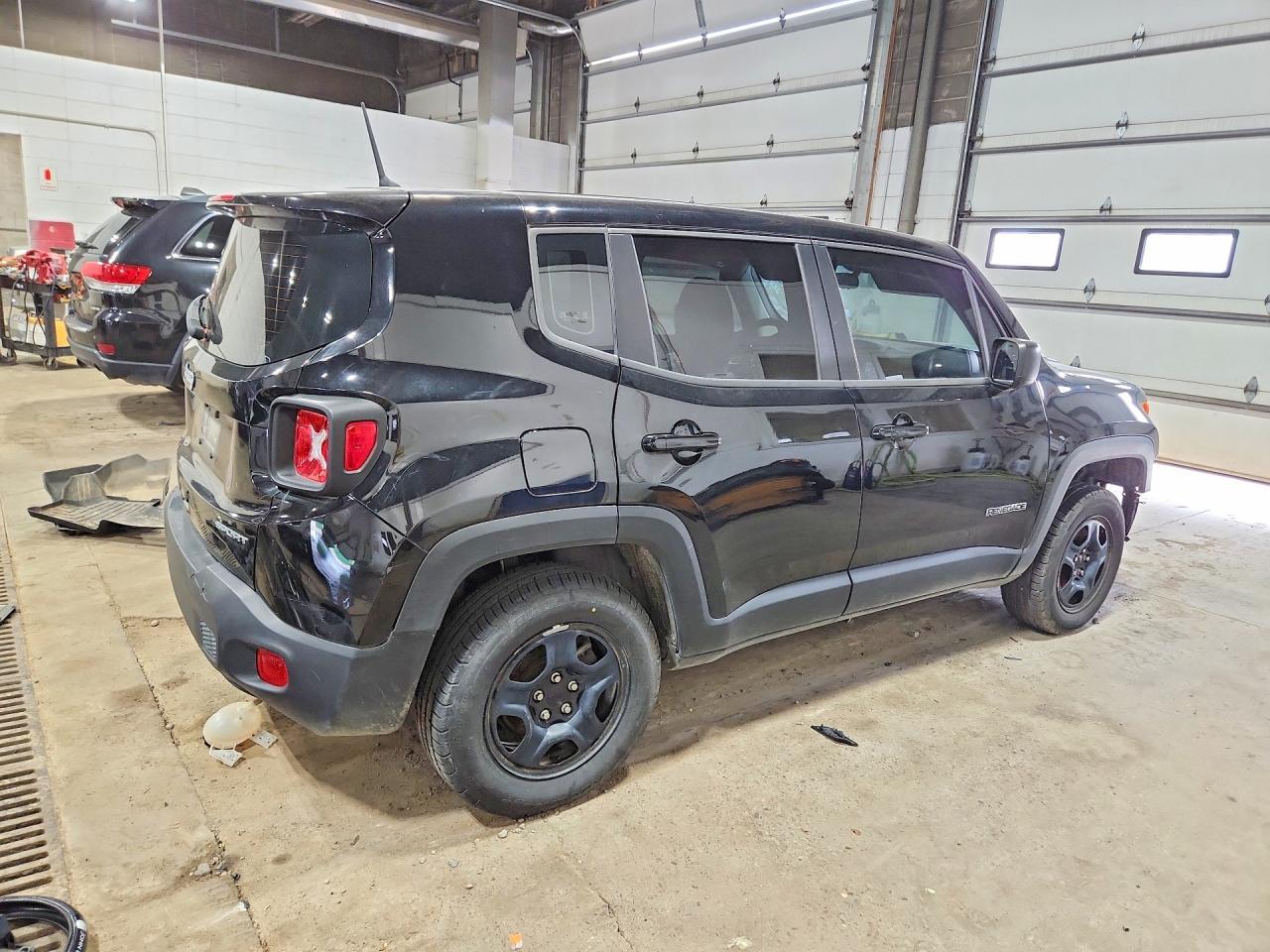 2020 Jeep Renegade Sport - Фото 3