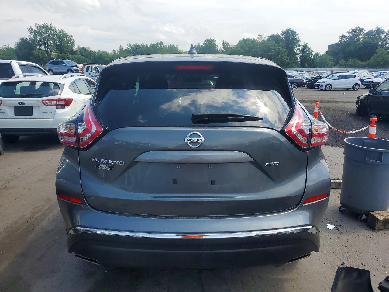 2016 Nissan Murano S - Image 6