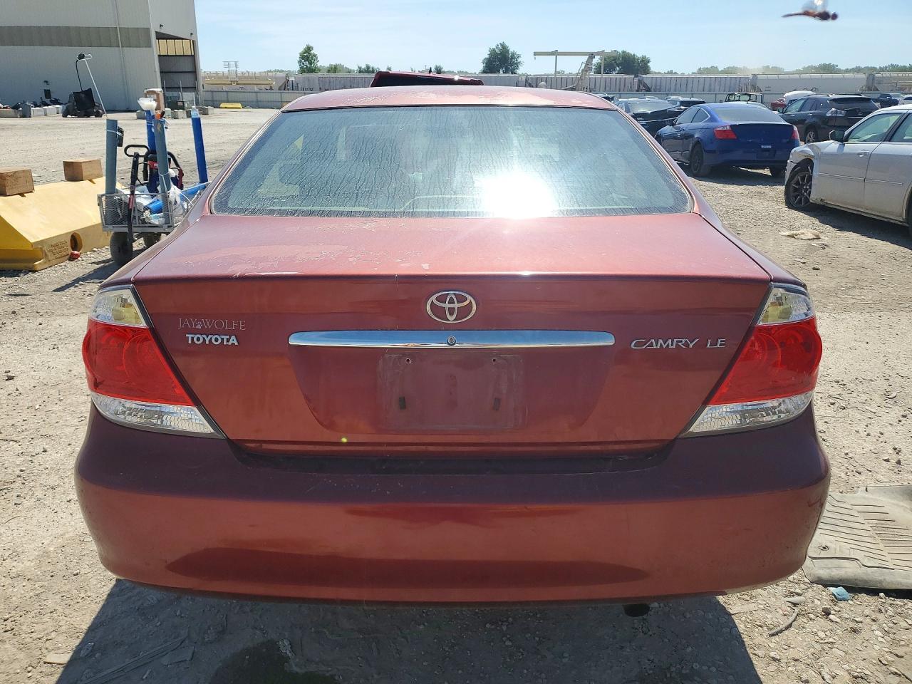 2005 Toyota Camry Le - Фото 6