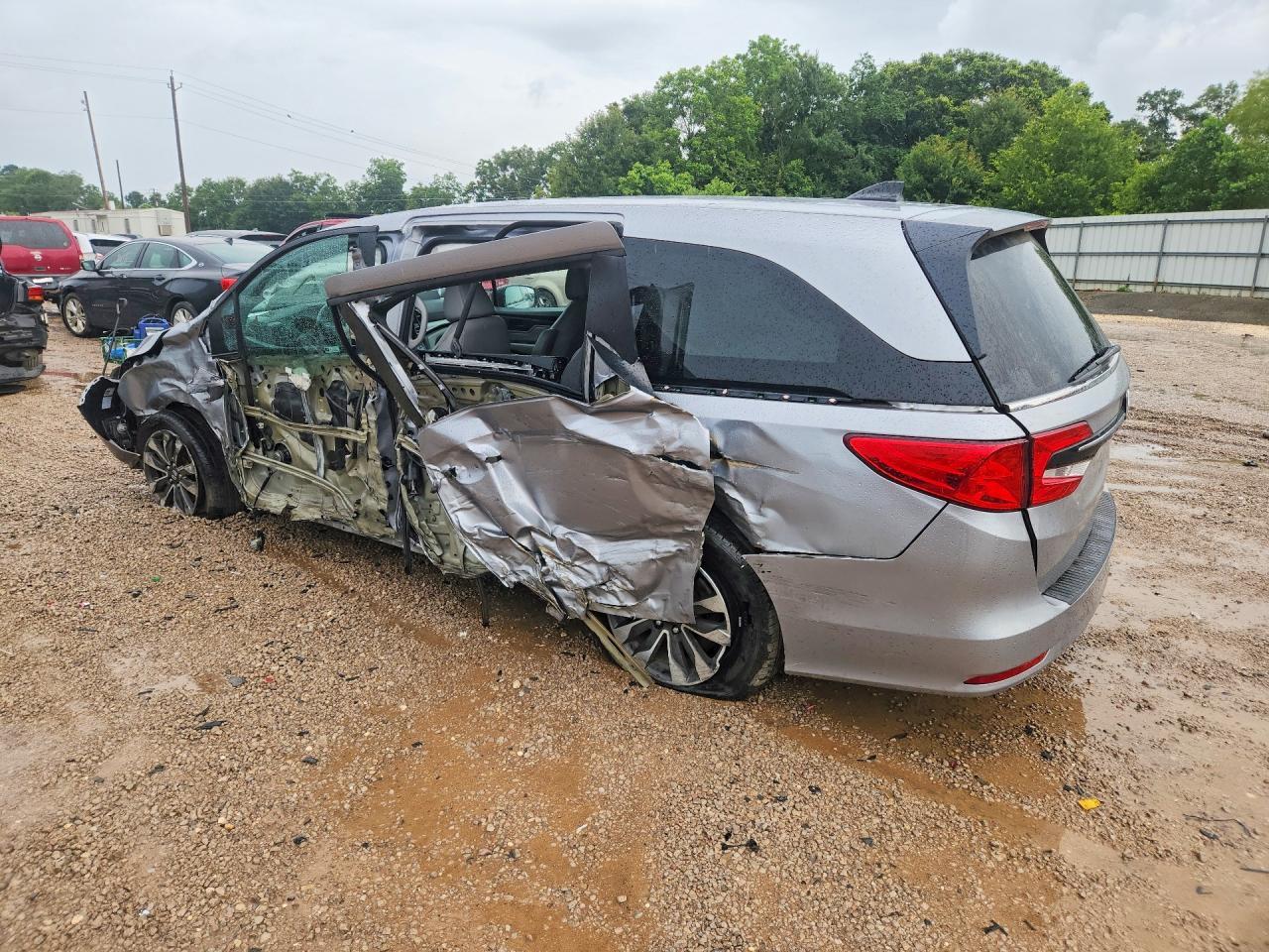2021 Honda Odyssey Exl - Фото 2
