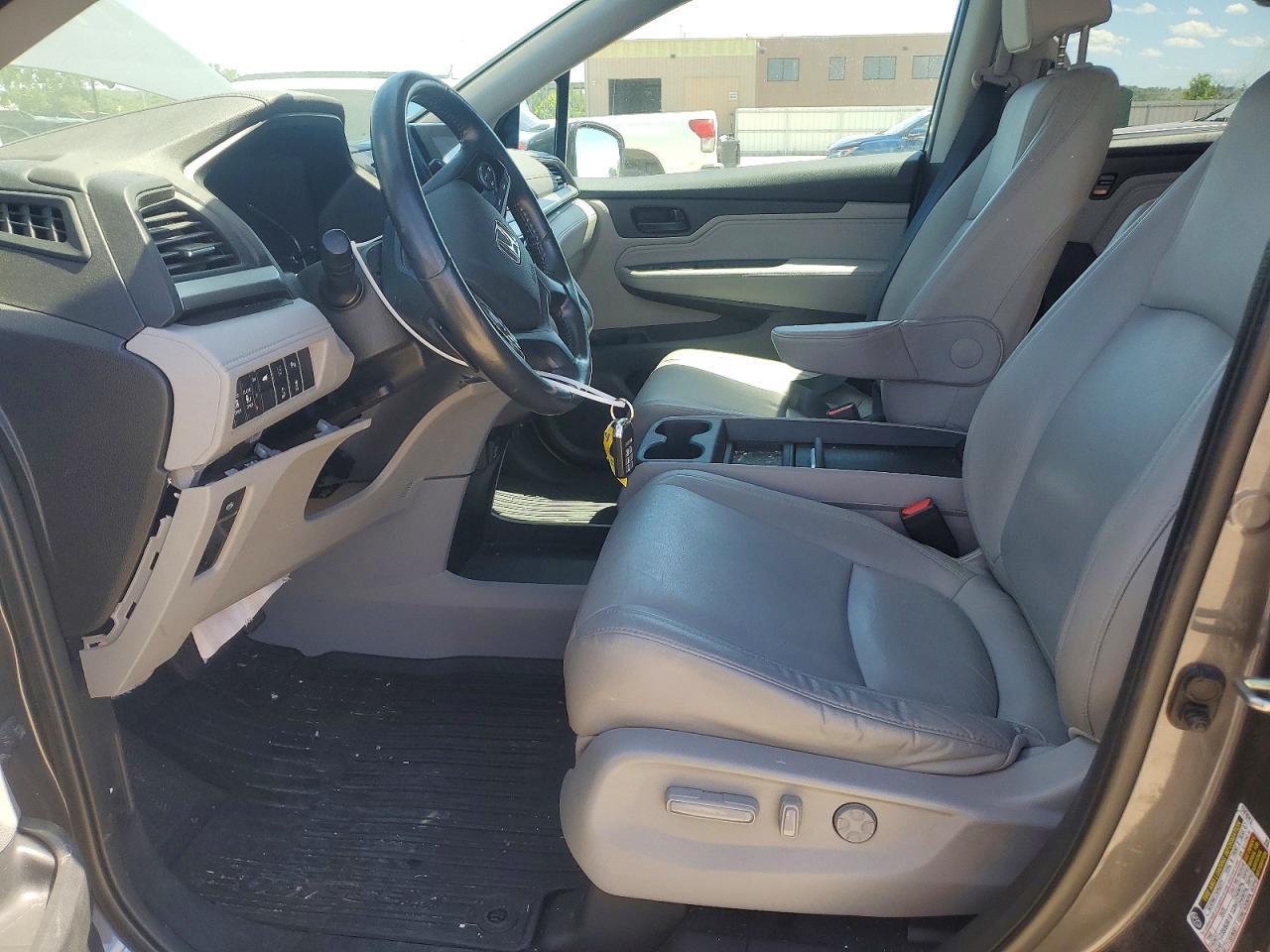 2019 Honda Odyssey Touring - Фото 7