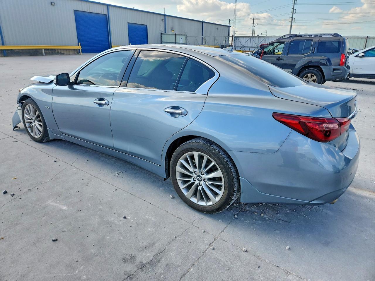 2019 Infiniti Q50 3.0T Luxe - Фото 2