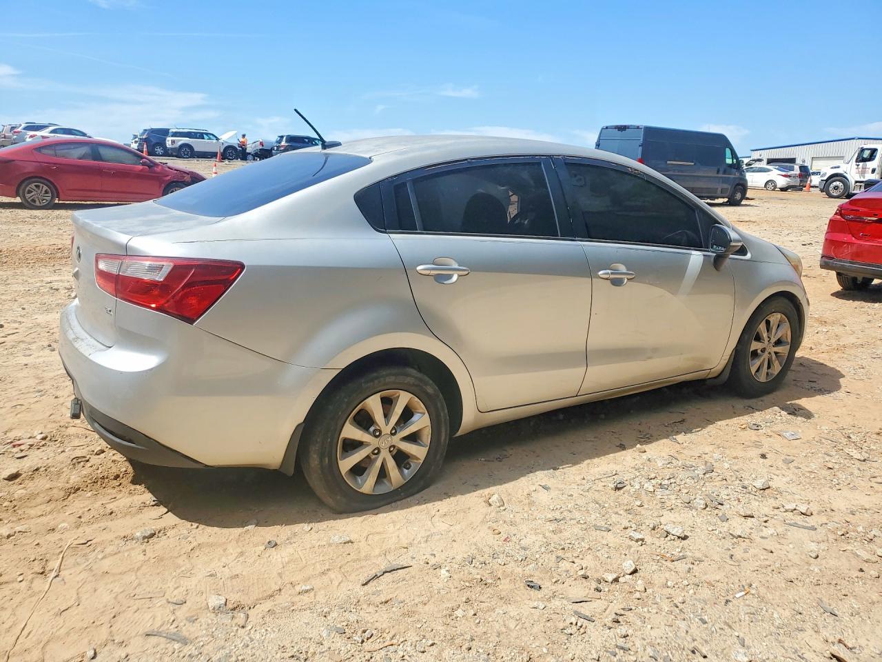2013 Kia Rio Ex - Фото 3