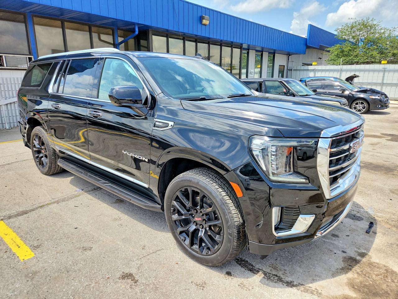 2023 GMC Yukon Xl K1500 Slt - Image 4