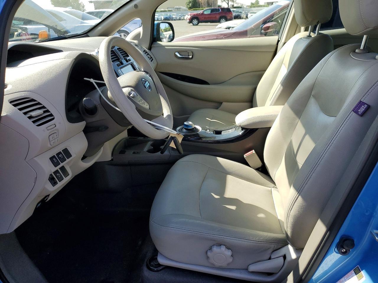 2011 Nissan Leaf Sv - Фото 7