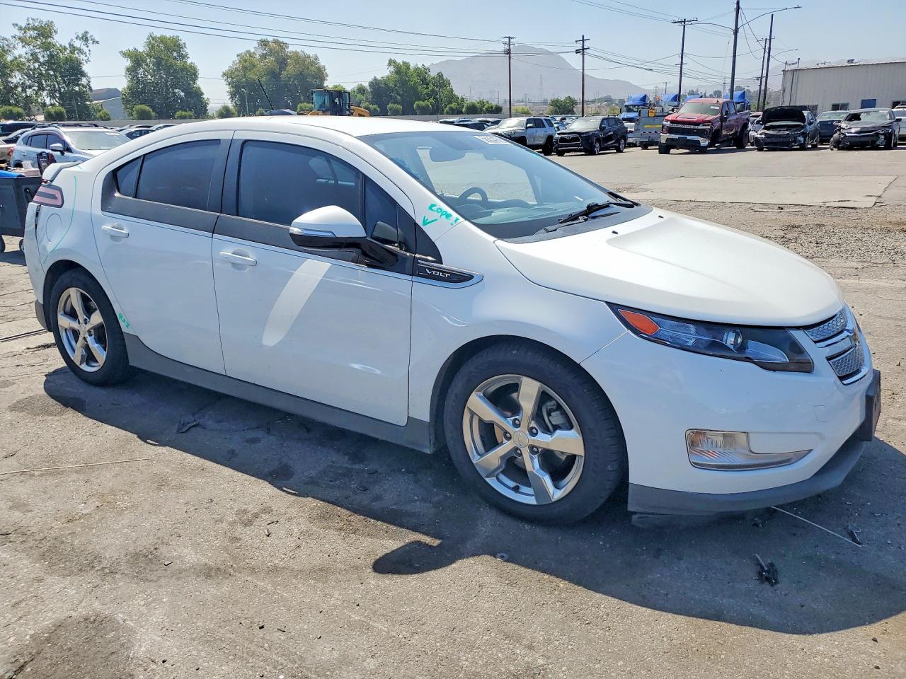 2015 Chevrolet Volt - Фото 4