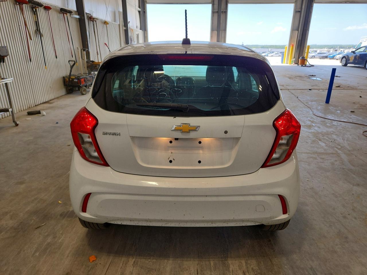 2018 Chevrolet Spark Ls - Image 6