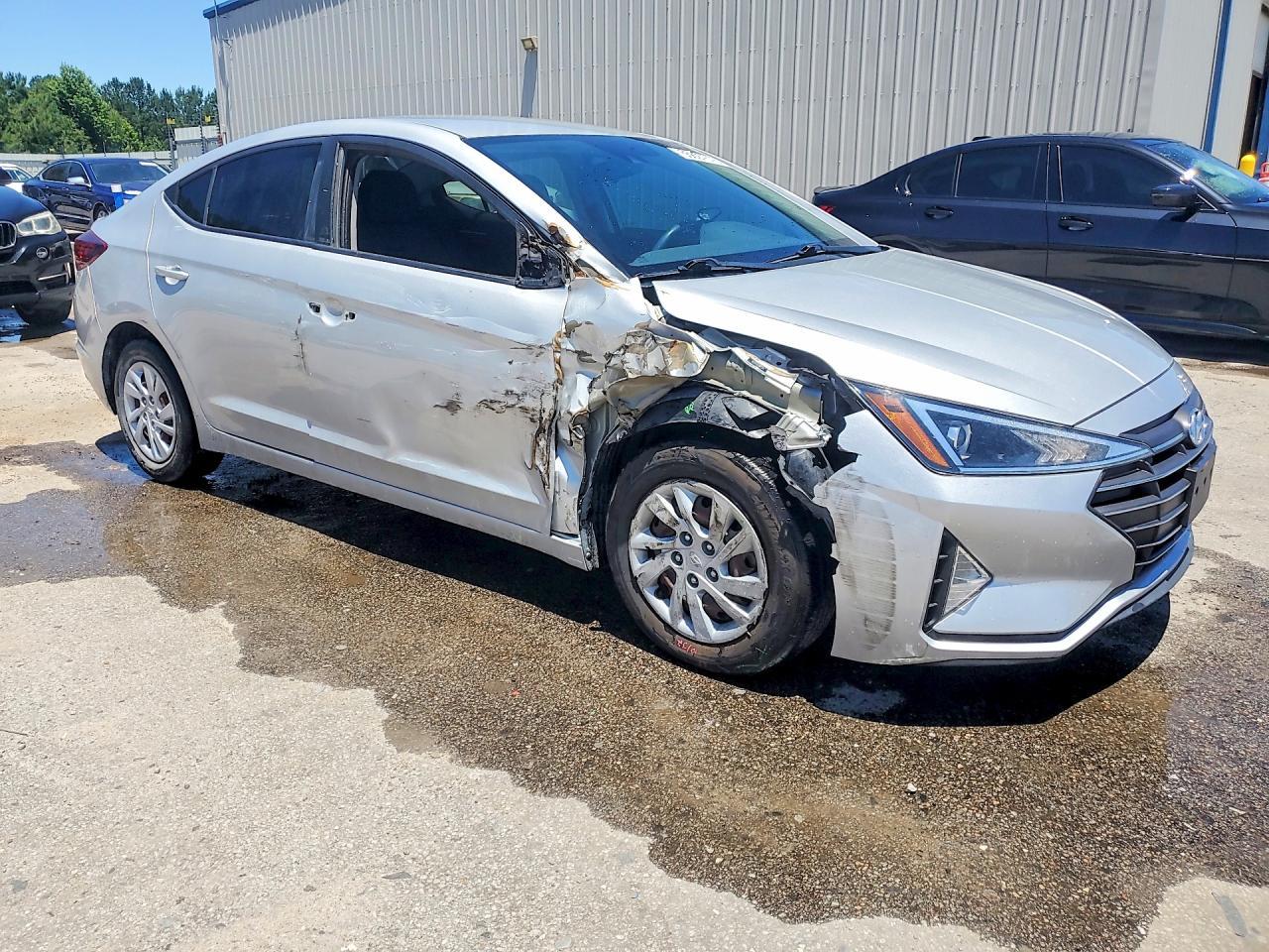 2020 Hyundai Elantra Se - Фото 4