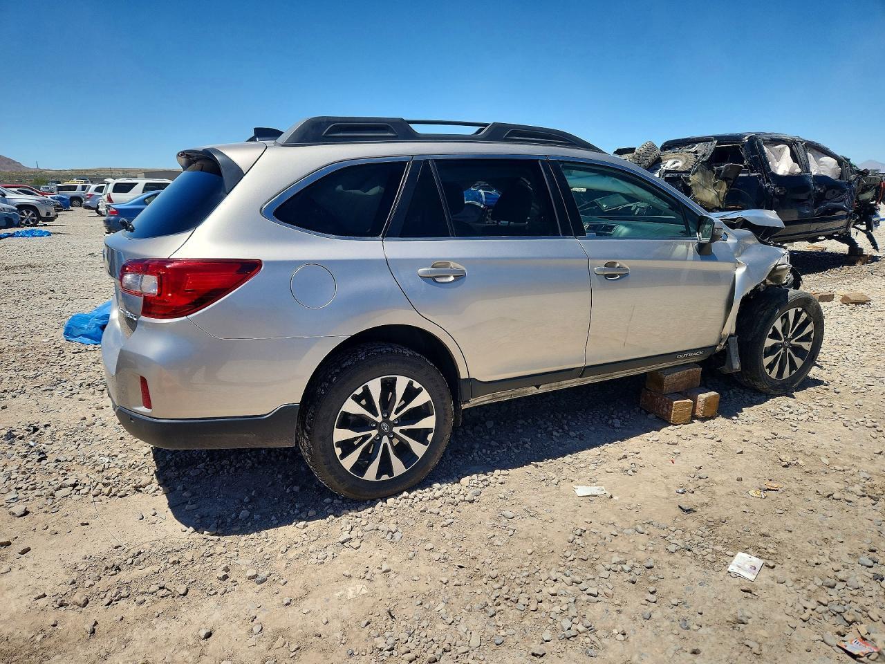 2017 Subaru Outback 3.6R Limited - Фото 3