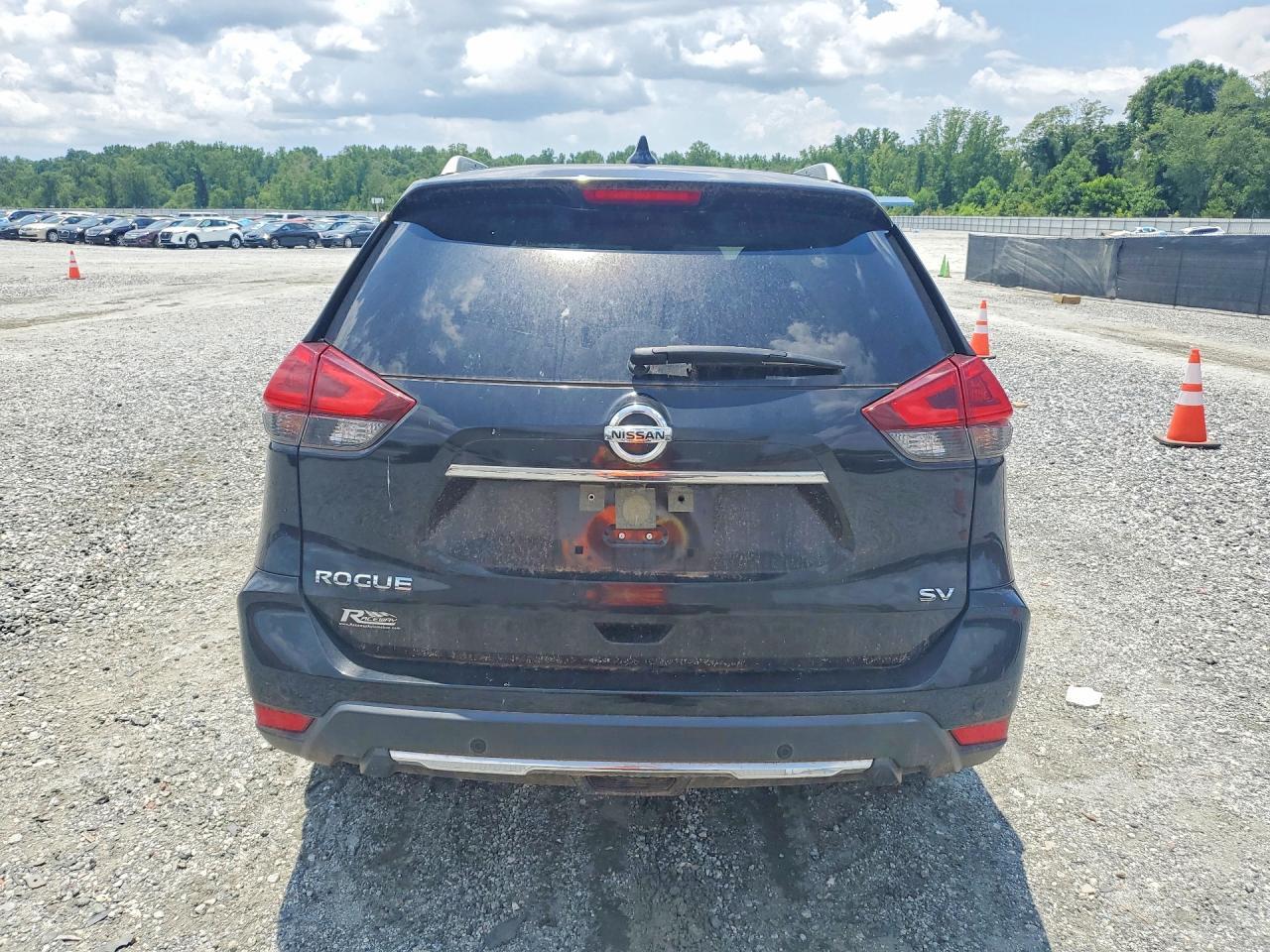 2020 Nissan Rogue Sv - Фото 6