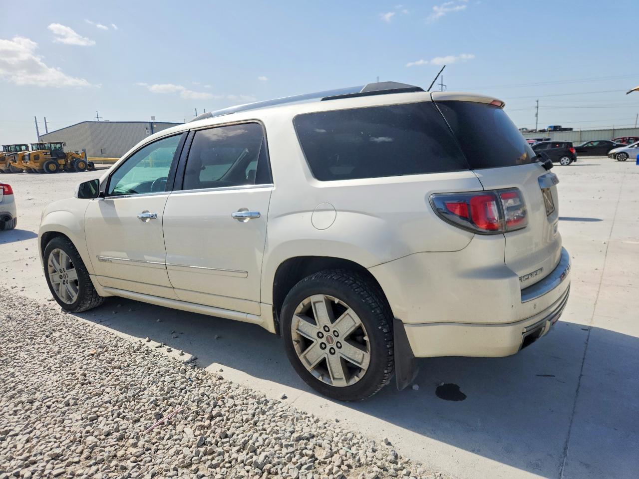 2014 GMC Acadia Denali - Image 2