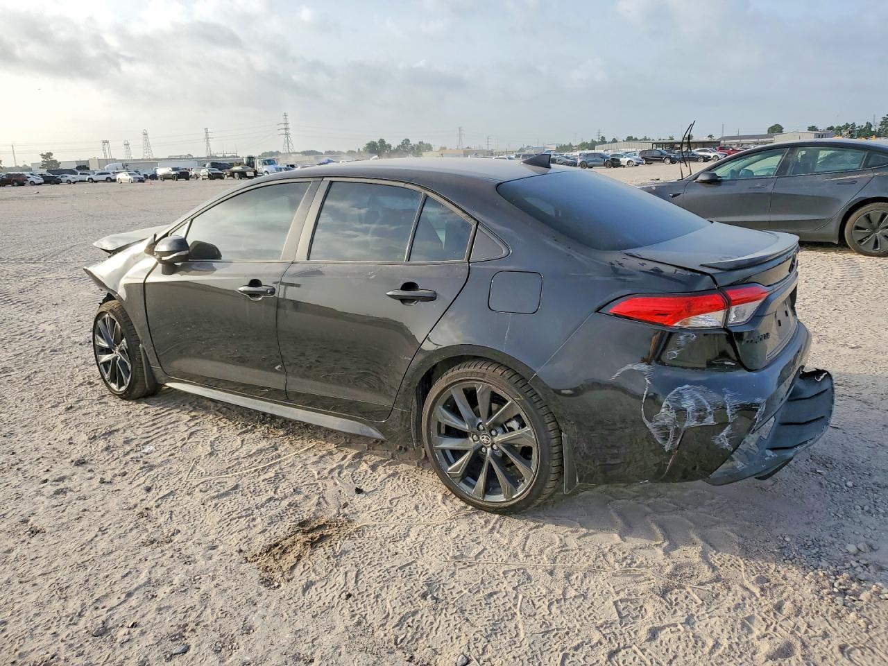 2026 Toyota Corolla Se - Image 2