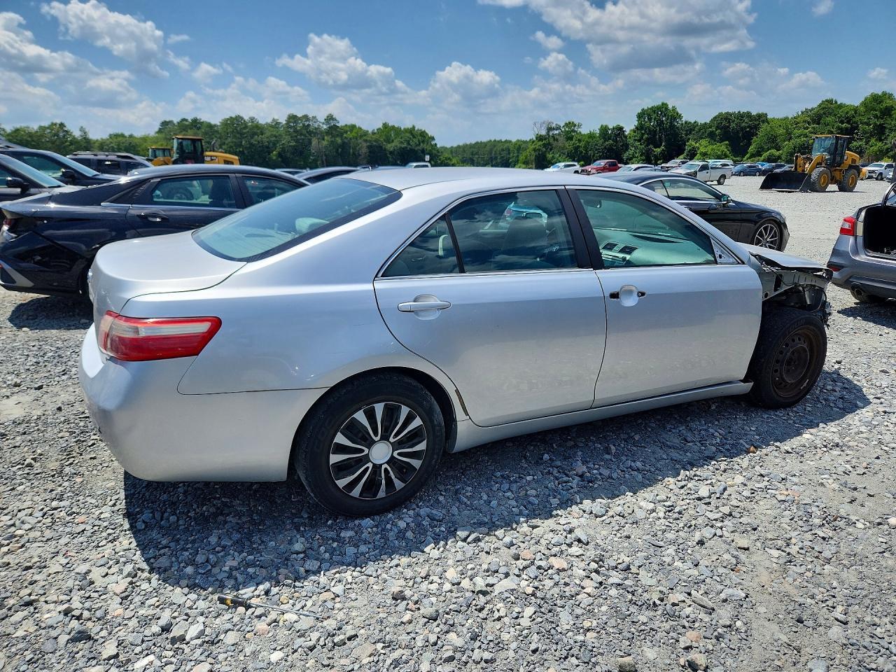 2009 Toyota Camry Le - Image 3