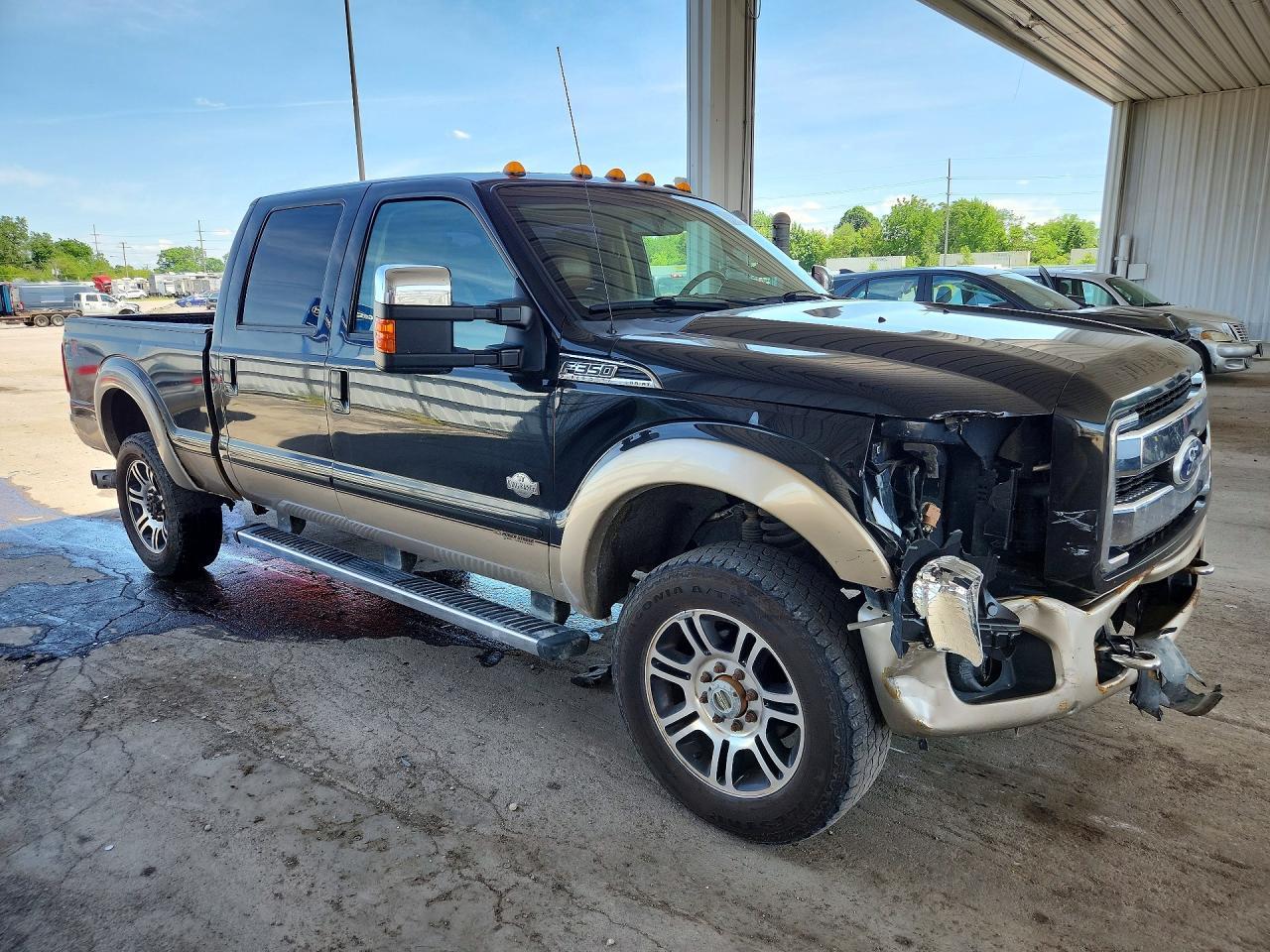 2011 Ford F350 Super Duty - Фото 4