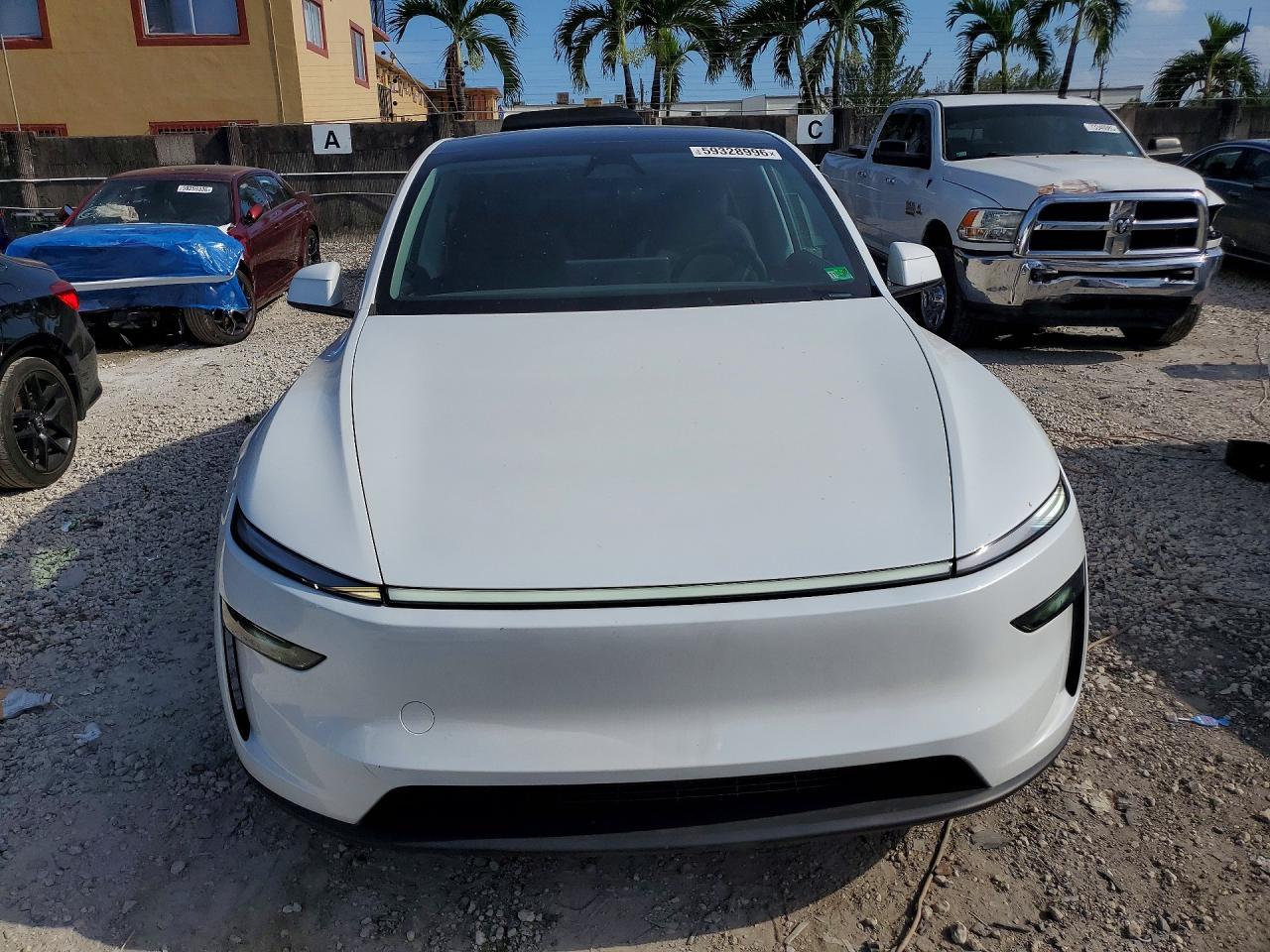 2026 Tesla Model Y - Image 5