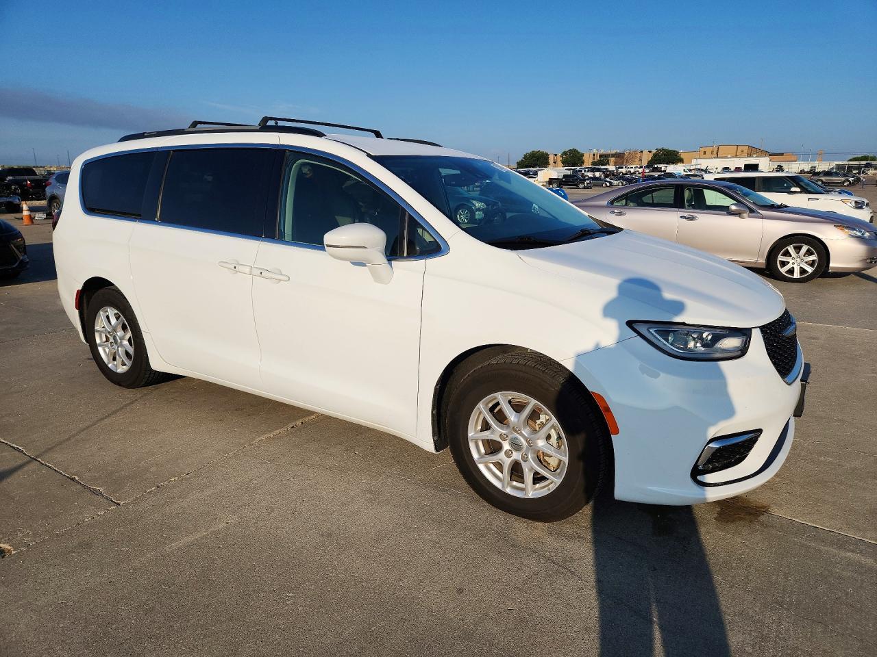 2022 Chrysler Pacifica Touring L - Фото 4
