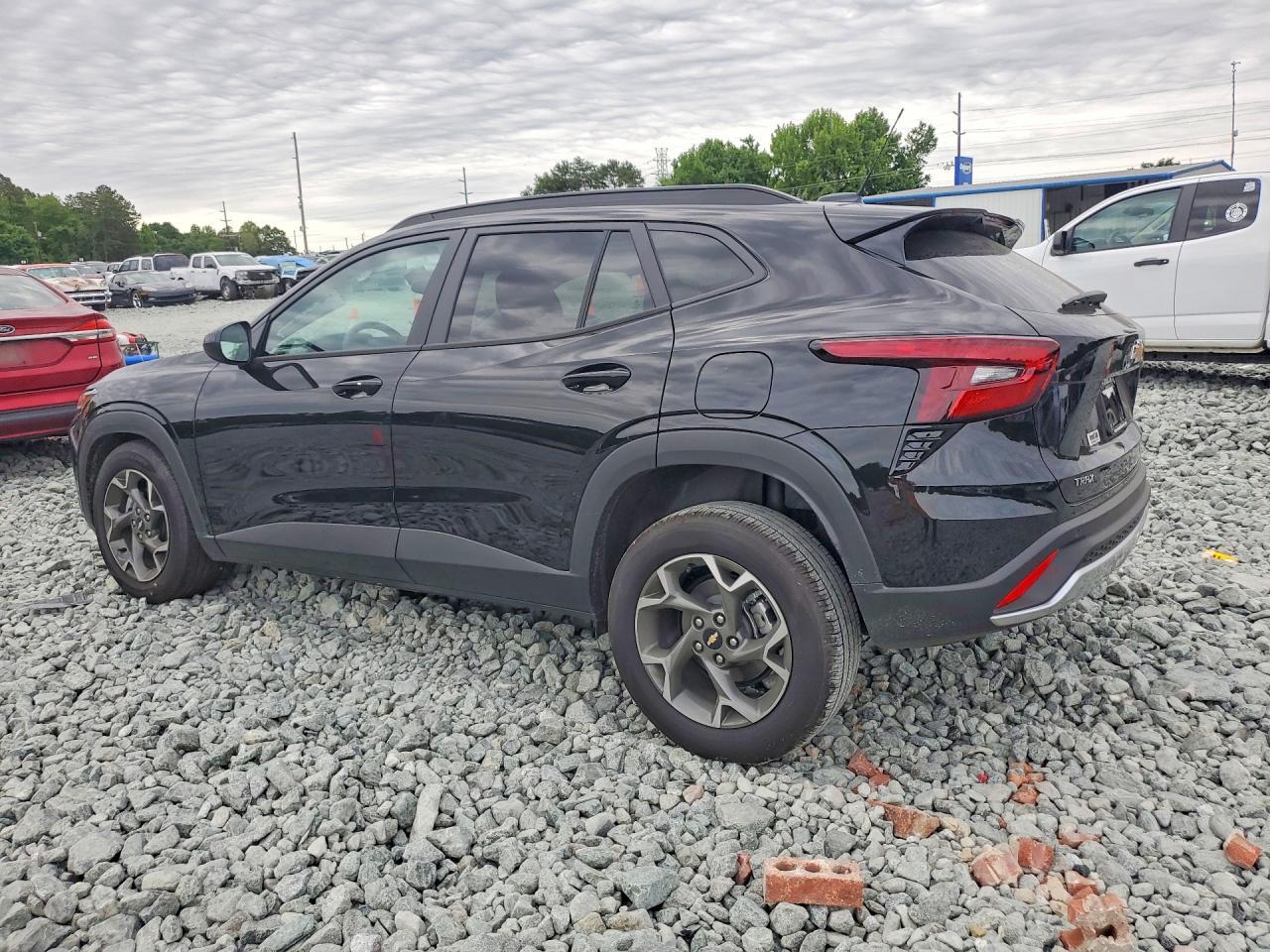 2026 Chevrolet Trax 1Lt - Image 2