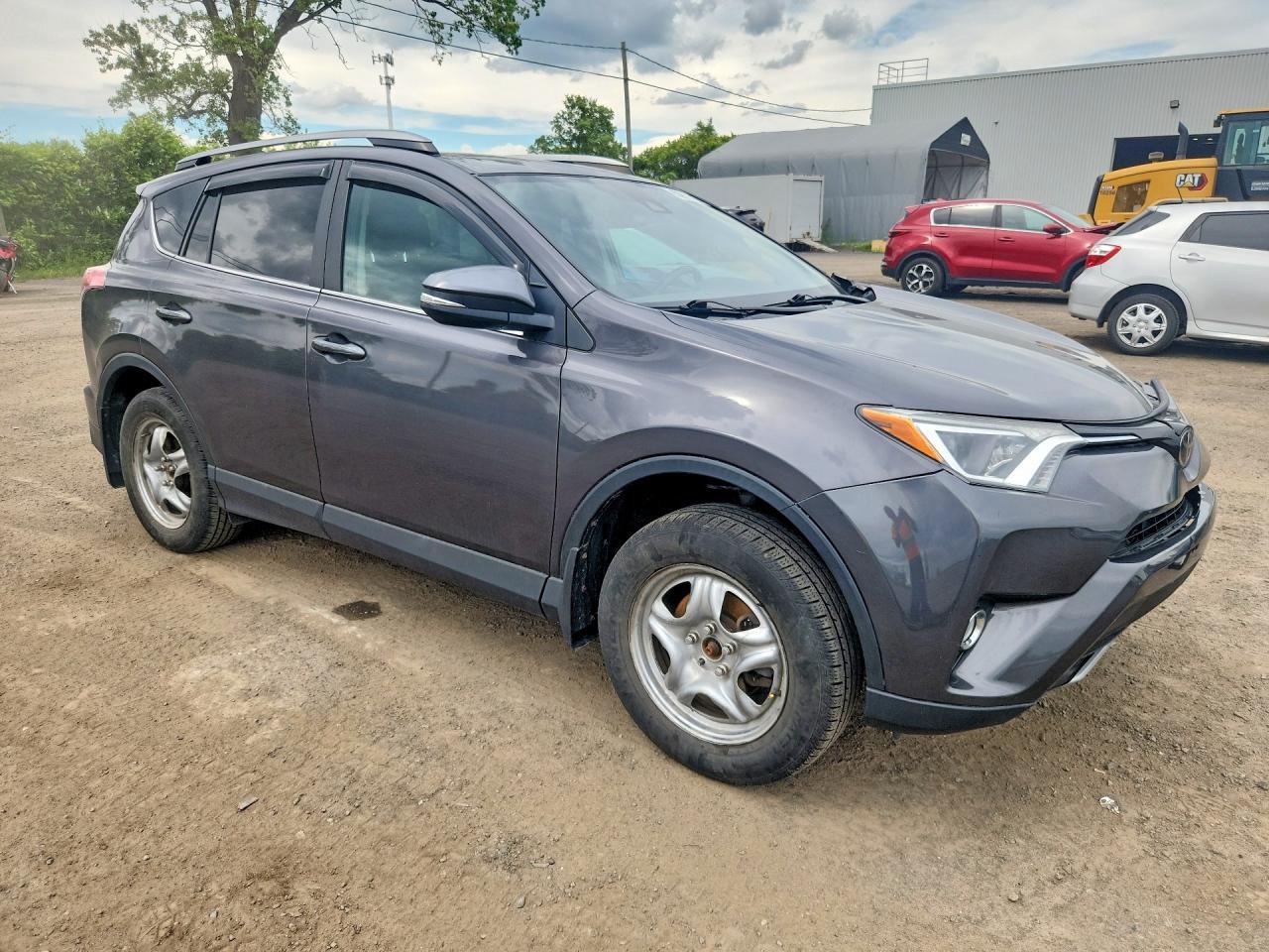 2018 Toyota Rav4 Xle - Image 4