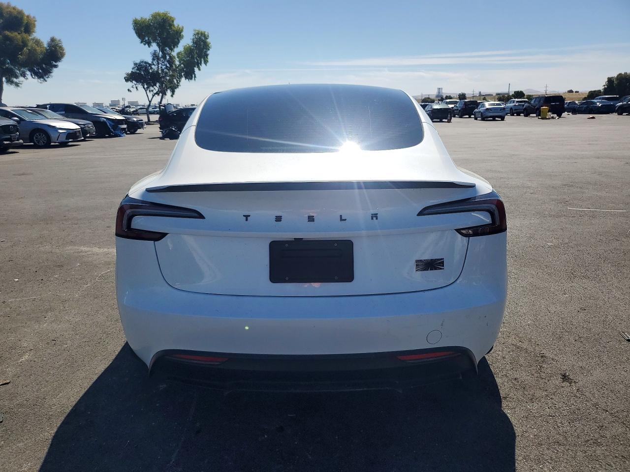 2024 Tesla Model 3 - Image 6