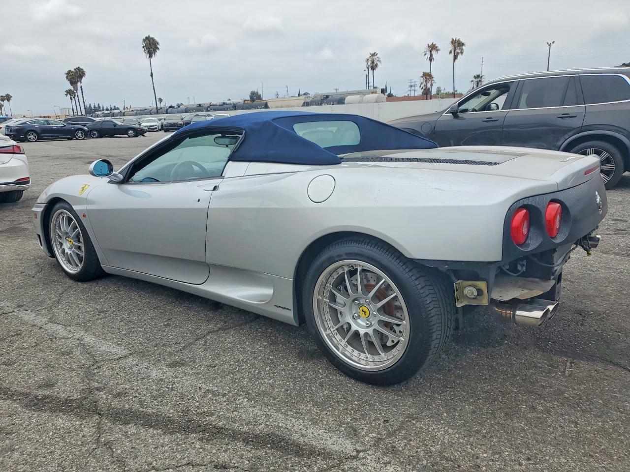 2002 Ferrari 360 Spider - Фото 2