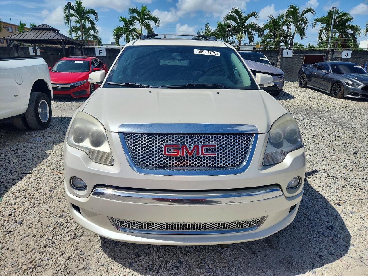 2012 GMC Acadia Denali - Image 5