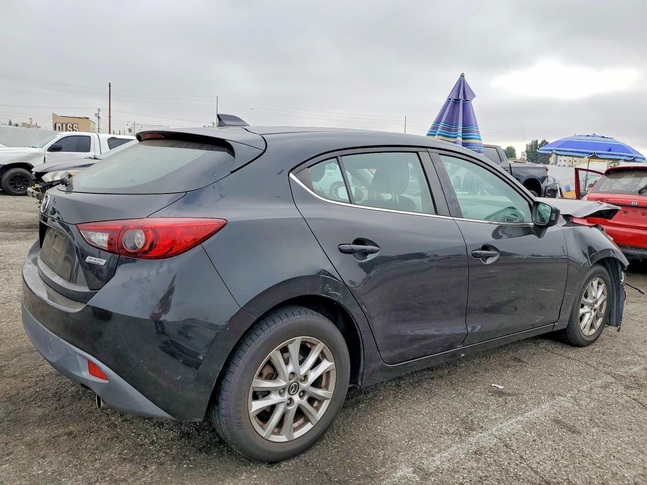 2016 Mazda 3 Touring - Фото 3