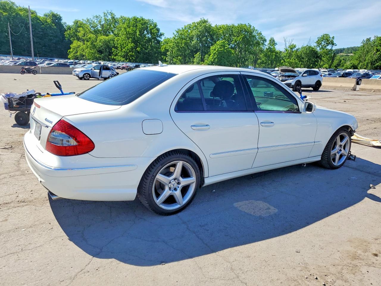 2009 Mercedes-Benz E 350 4Matic - Фото 3