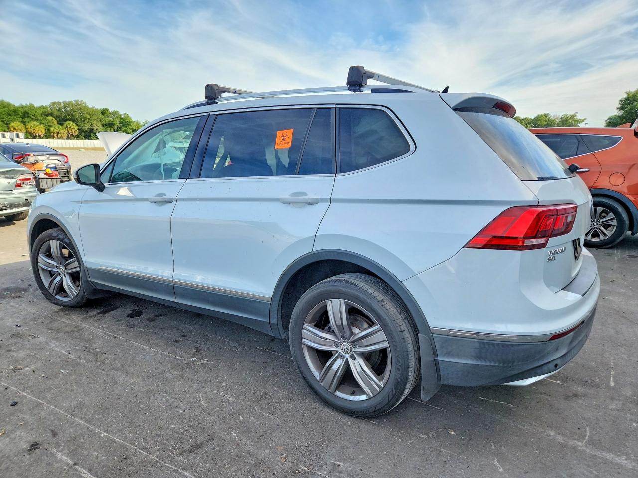 2019 Volkswagen Tiguan Sel Premium - Фото 2