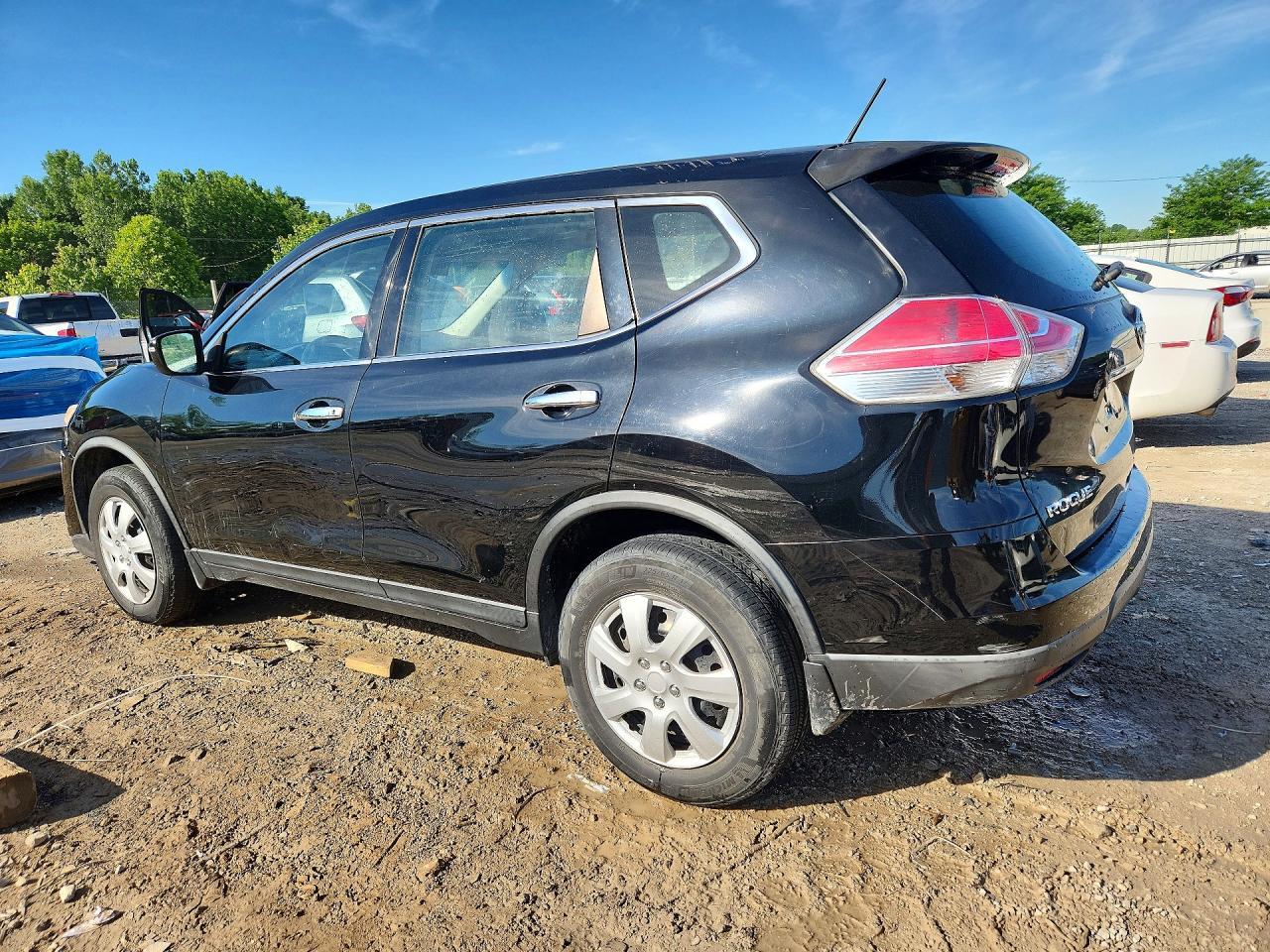 2015 Nissan Rogue S - Фото 2